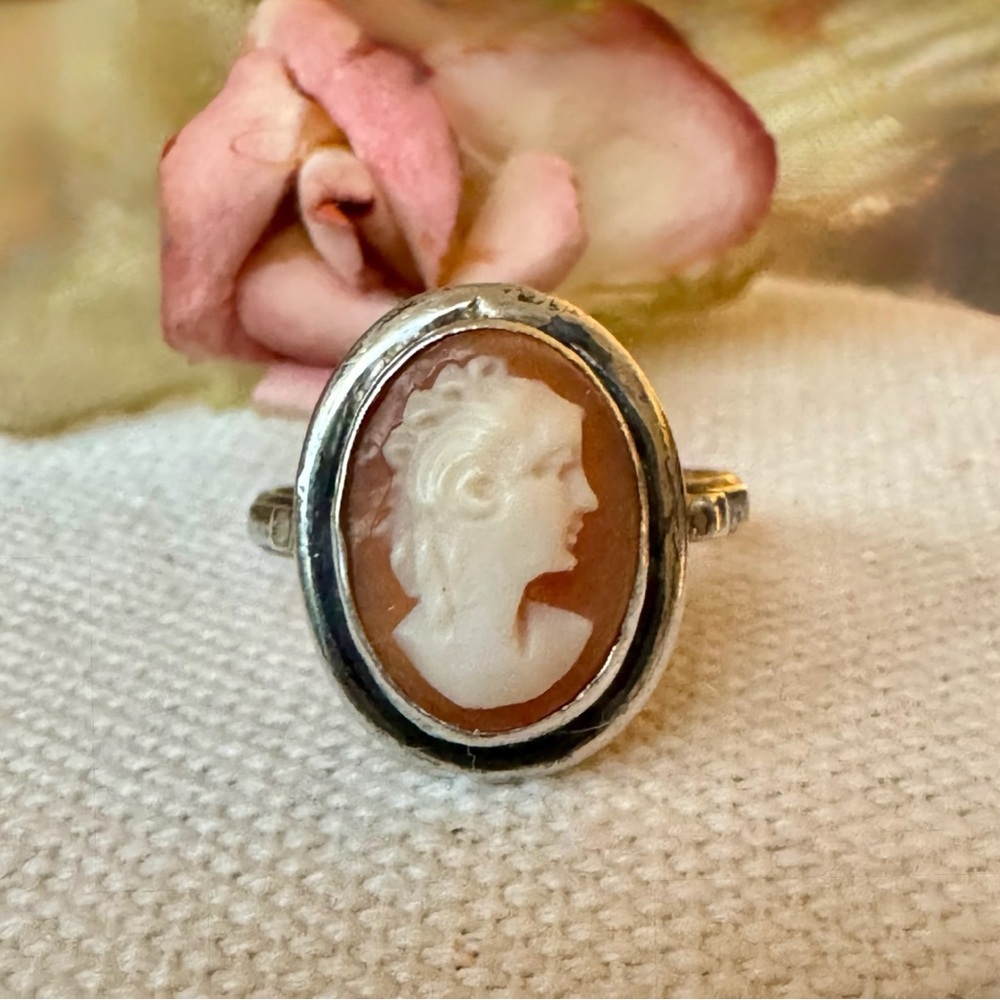 Antique Shell Cameo Ring Sterling Silver Victorian Profile Size 5.5